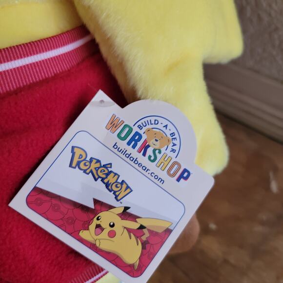 Build-A-Bear Pokémon Pikachu 25th Anniversary Plush Limited Edition w/ Jacket - Picture 8 of 10